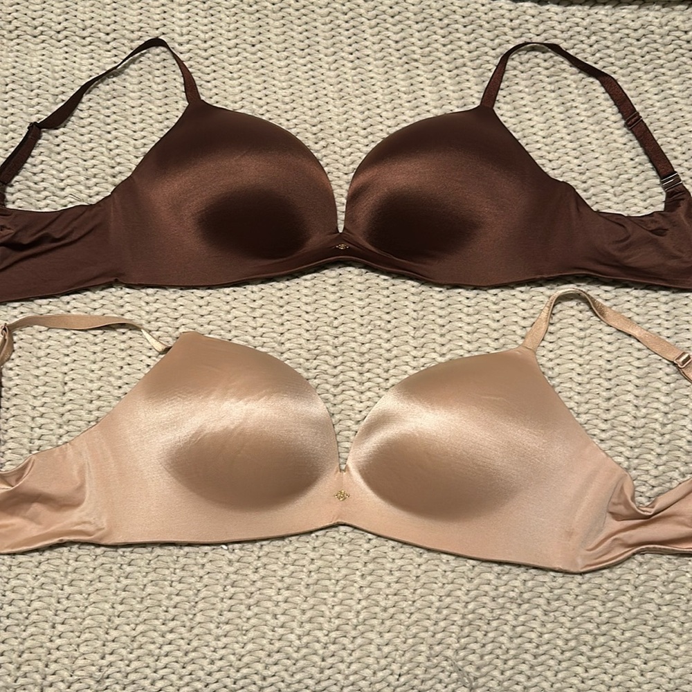 Victoria’s Secret Bras (2) 38 DDD